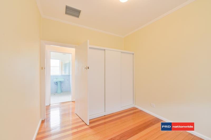 98 Bourke Street TAMWORTH 4