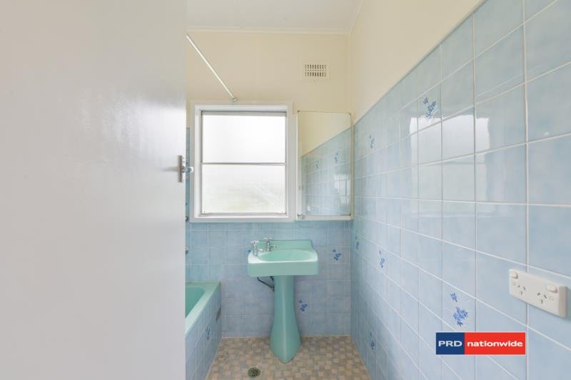 98 Bourke Street TAMWORTH 7