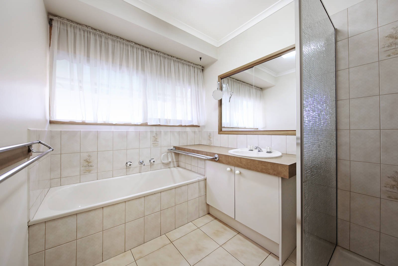 Gallery: 98 Castlewood Street