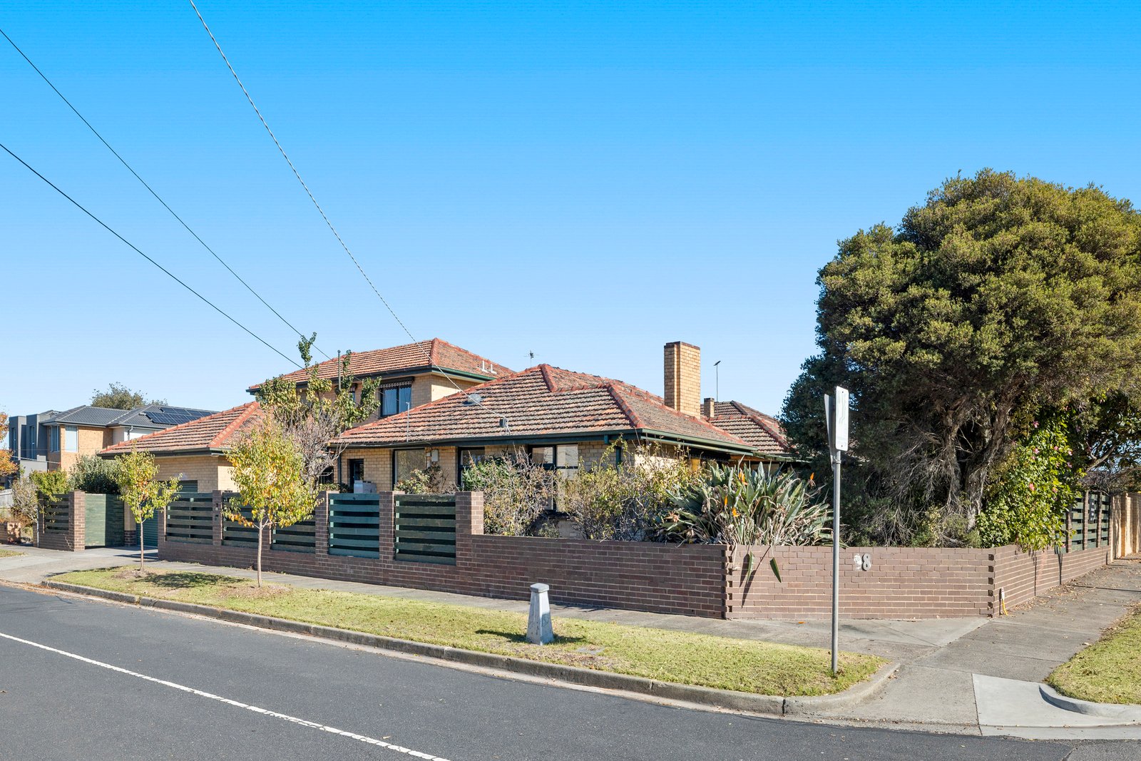 Gallery: 98 Centre Dandenong Road