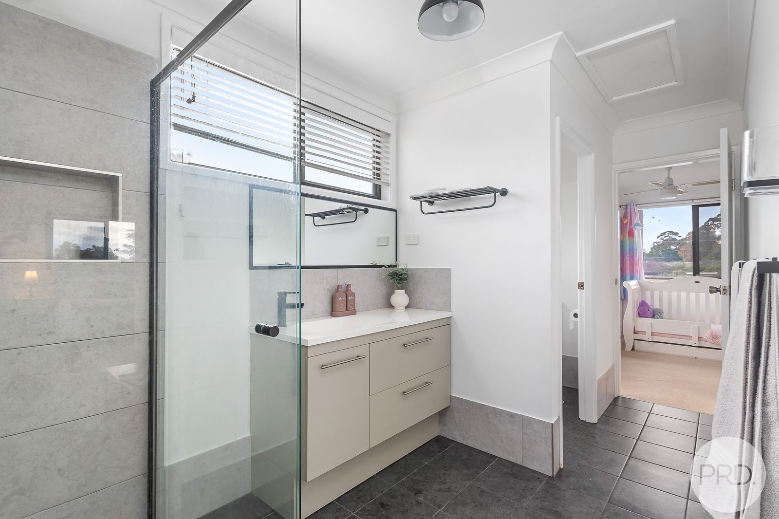 98 Clemenceau Crescent TANILBA BAY 16