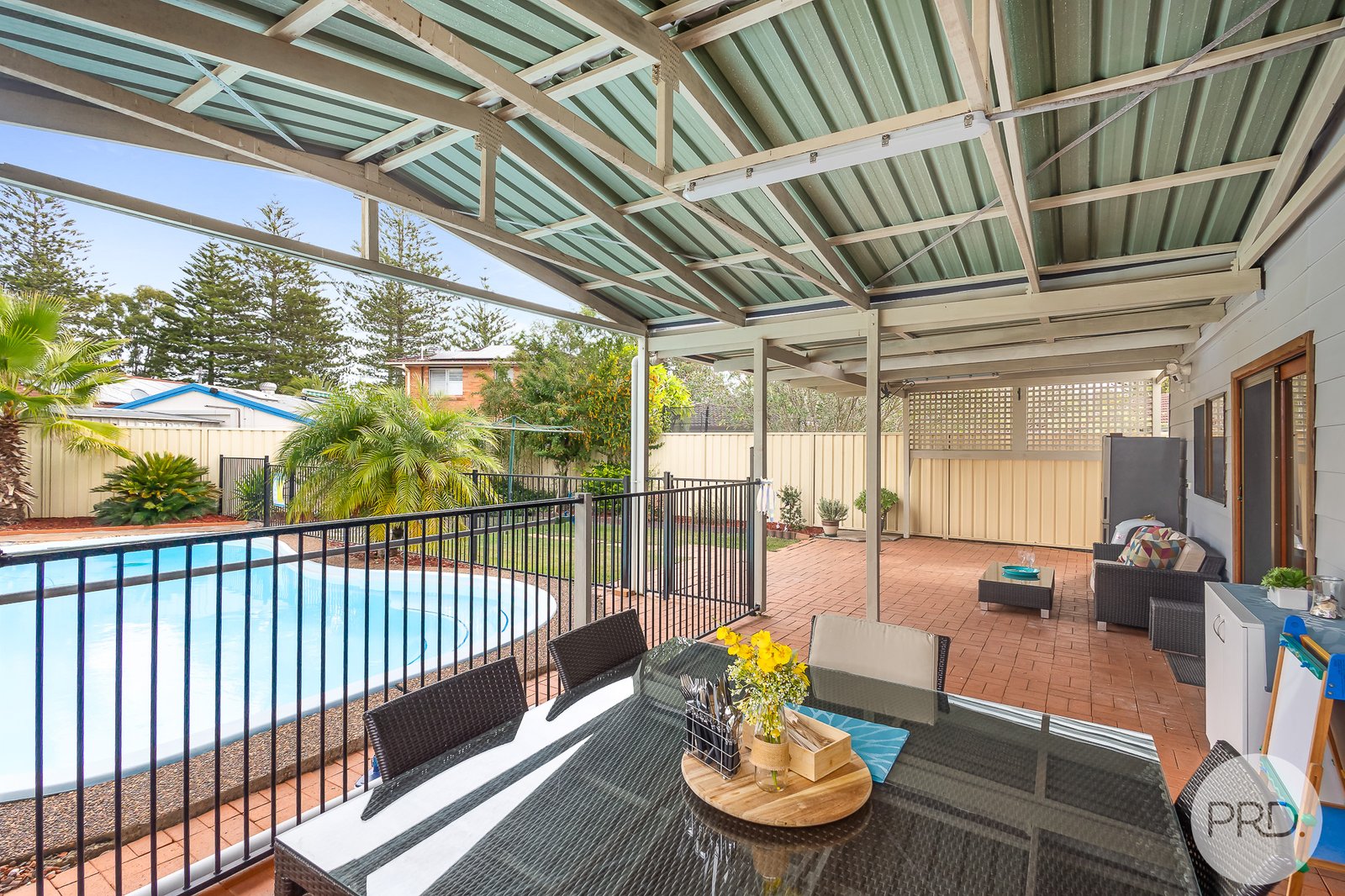 98 Clemenceau Crescent TANILBA BAY 21