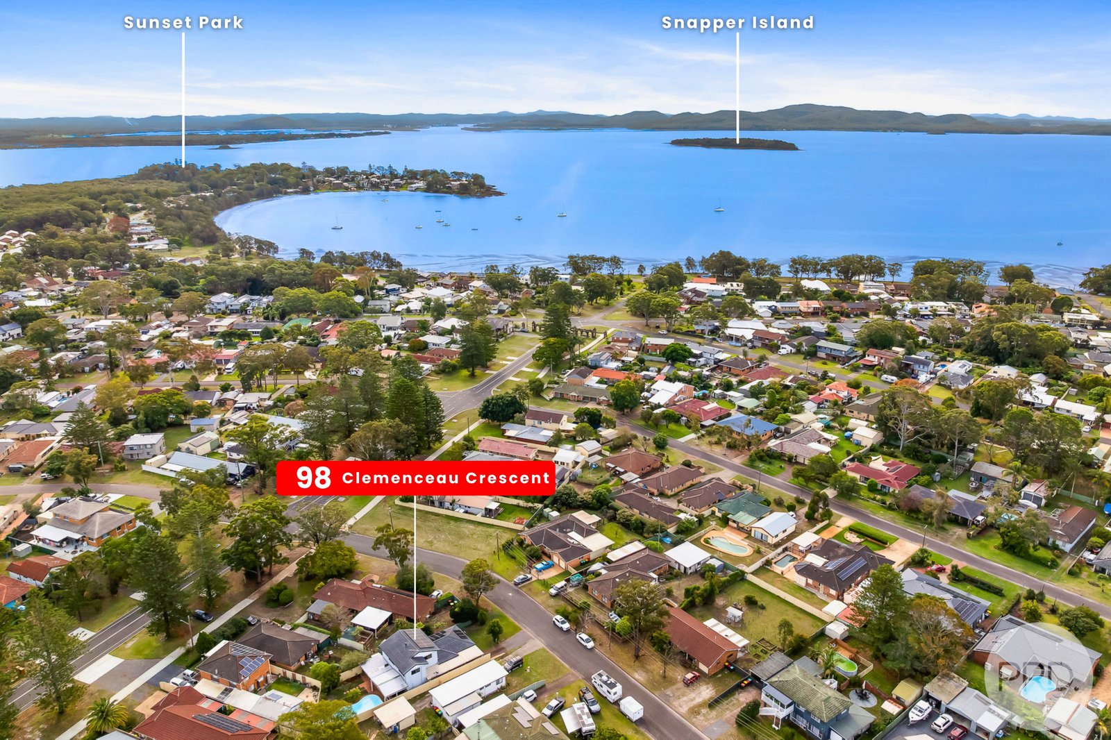 98 Clemenceau Crescent TANILBA BAY 23