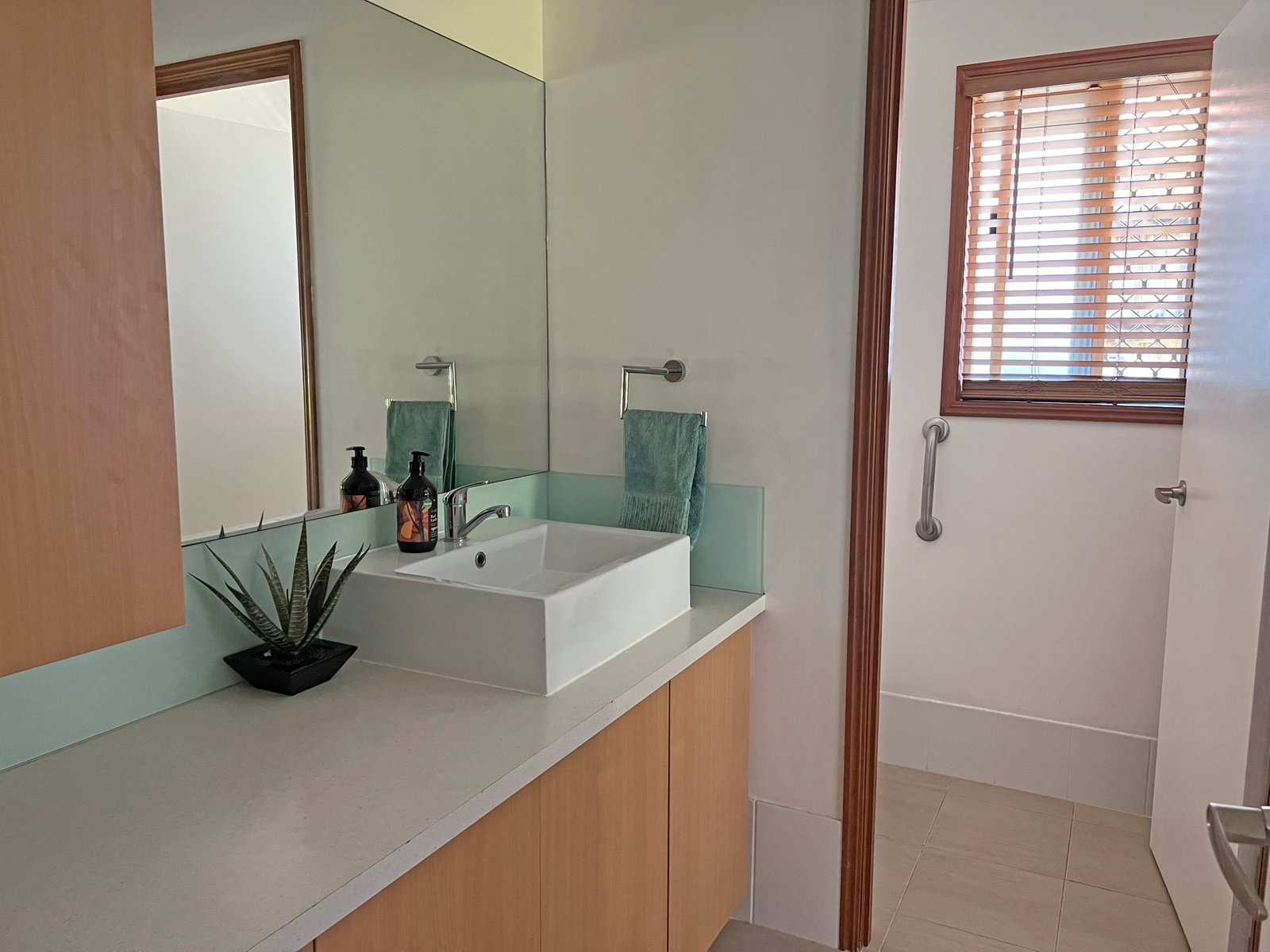 98 Clives Circuit CURRUMBIN WATERS 9