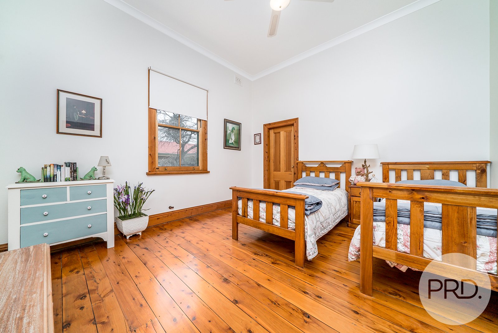 98 Crampton Street WAGGA WAGGA 4