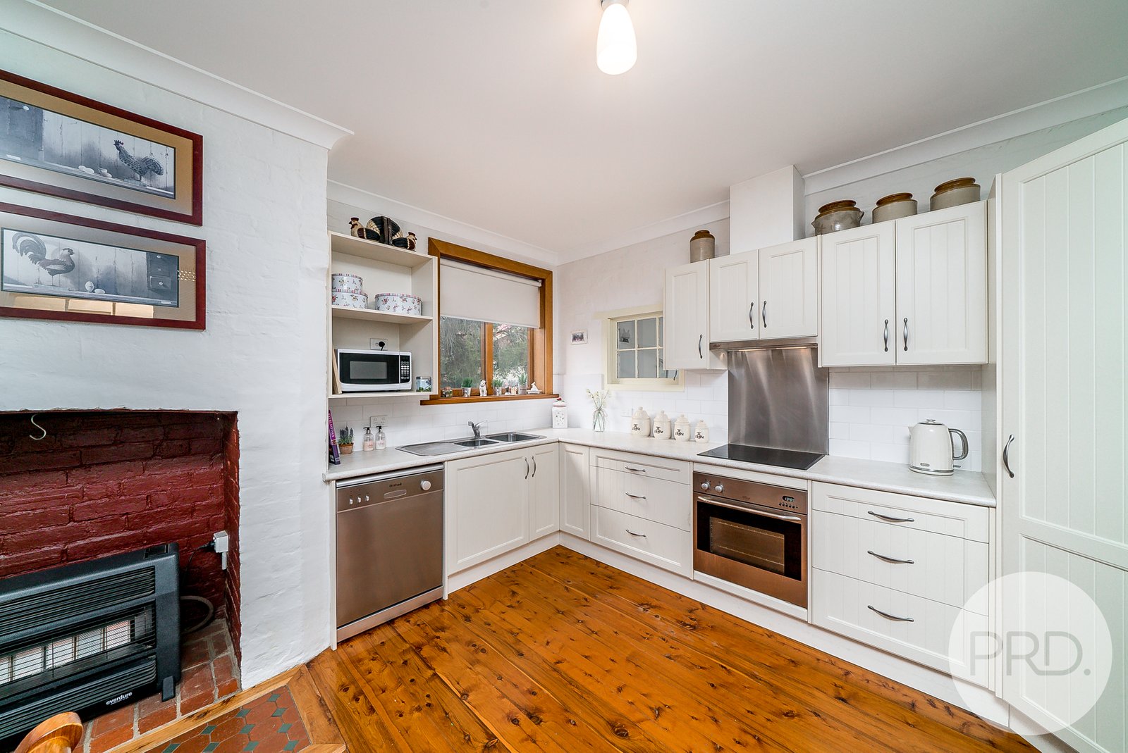 98 Crampton Street WAGGA WAGGA 14