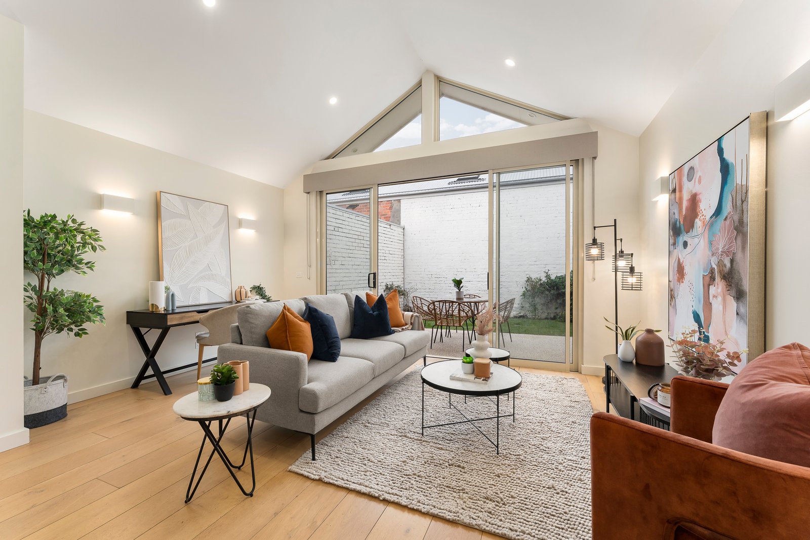 Gallery: 98 Delbridge Street