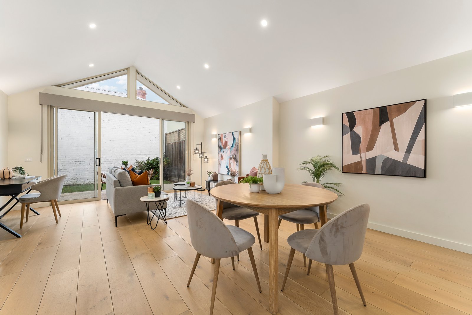 Gallery: 98 Delbridge Street