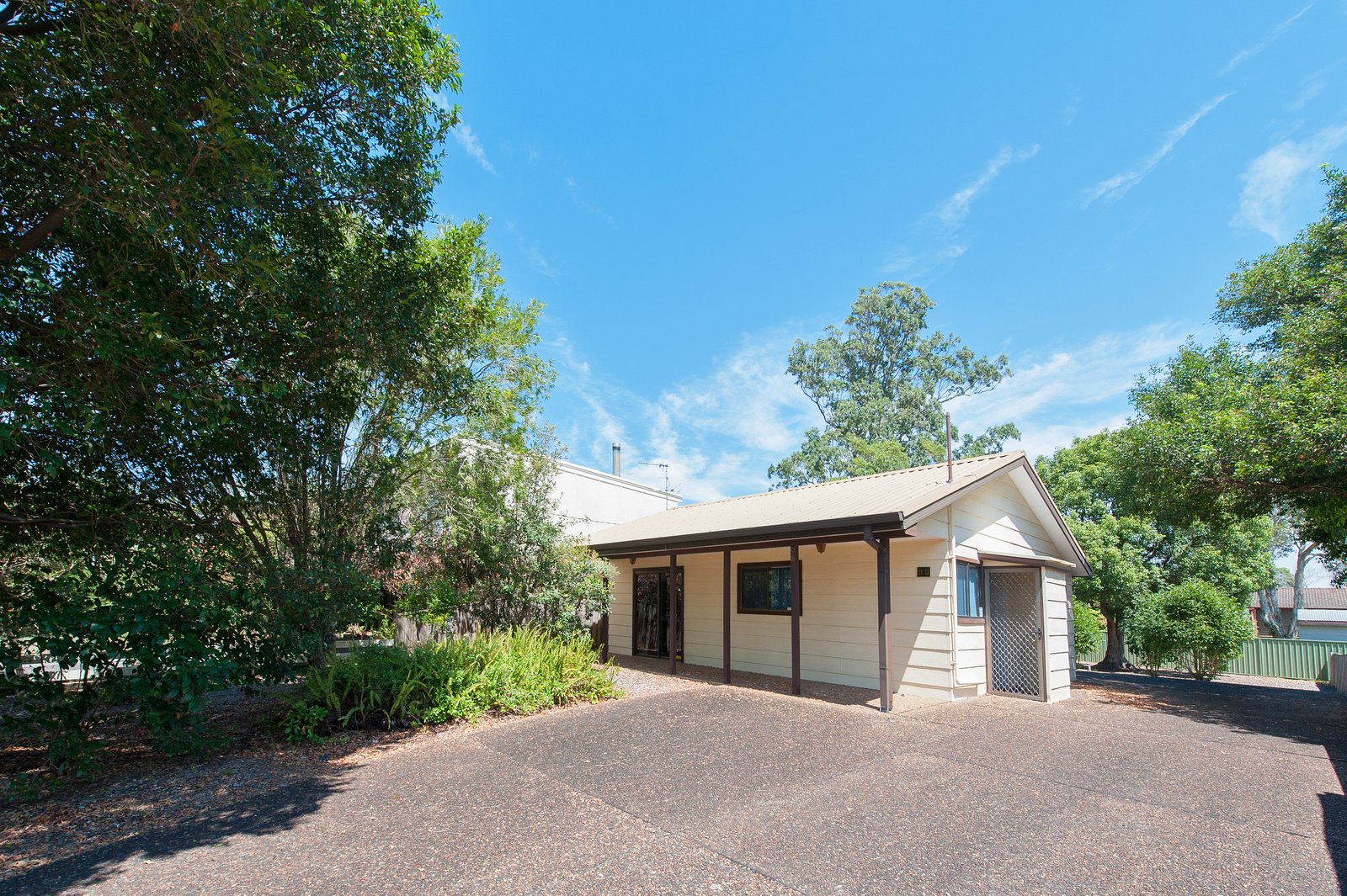 98 Foreshore Drive SALAMANDER BAY 3