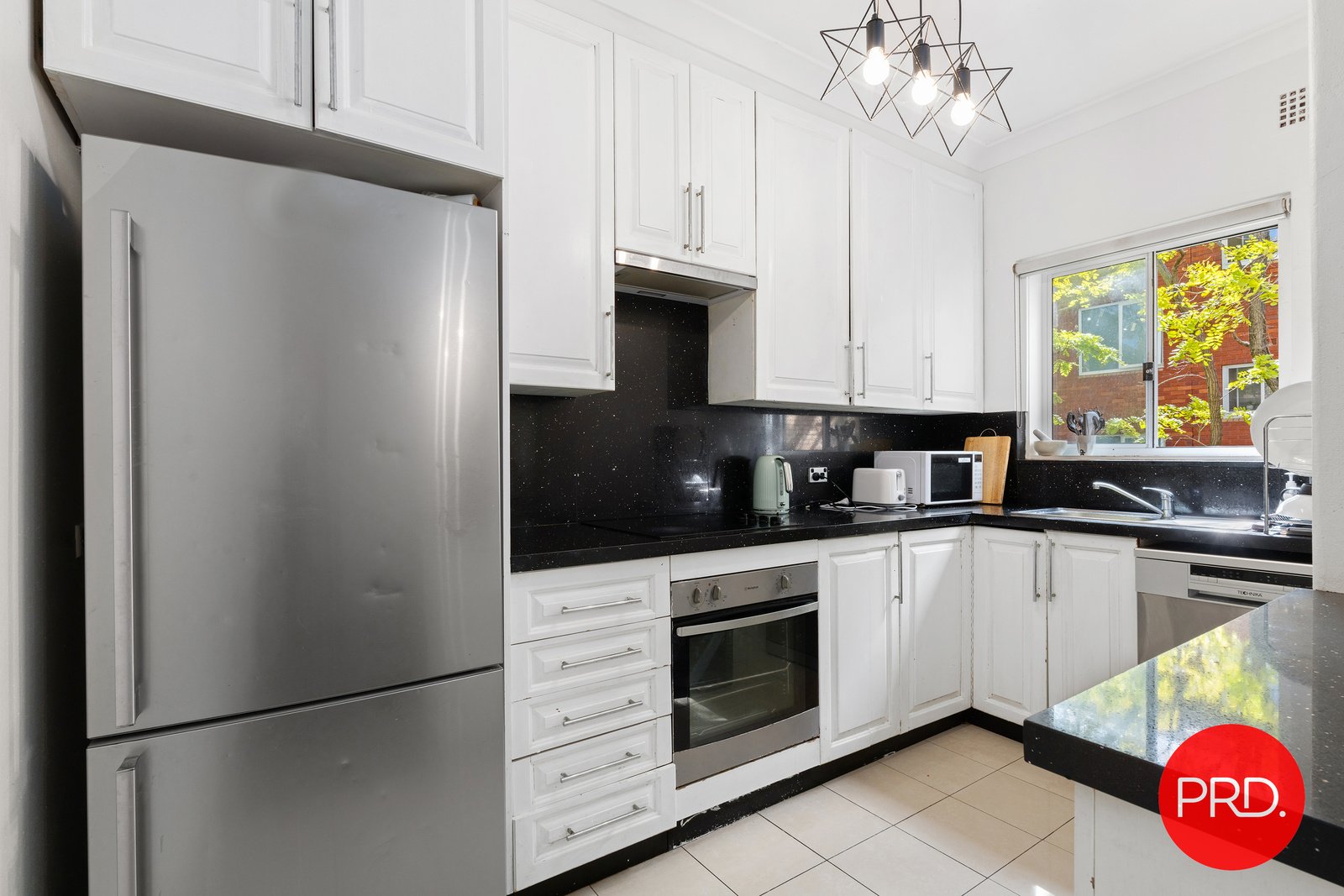 9/8 French Street KOGARAH 3