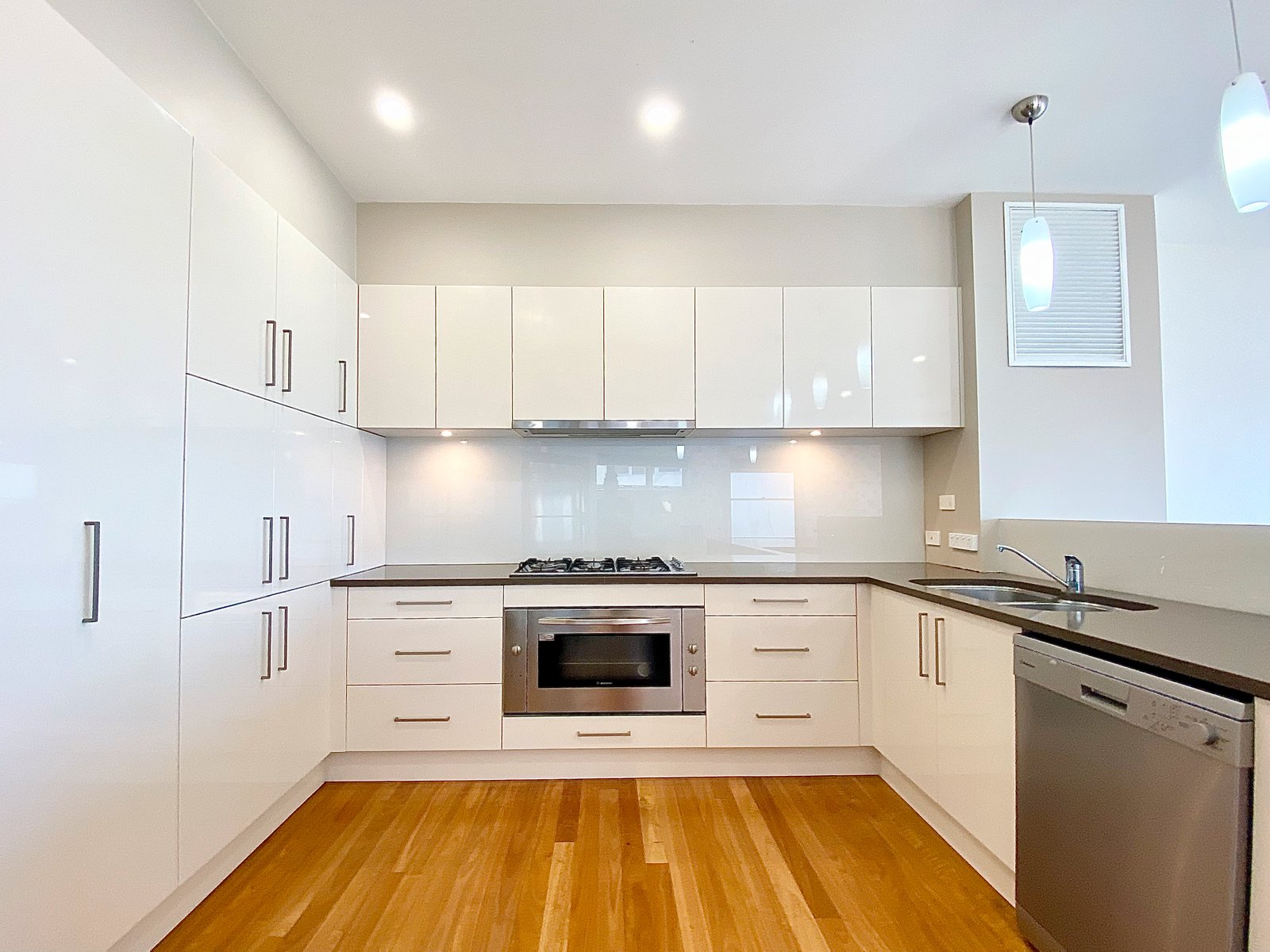 98 Government Road NELSON BAY 4