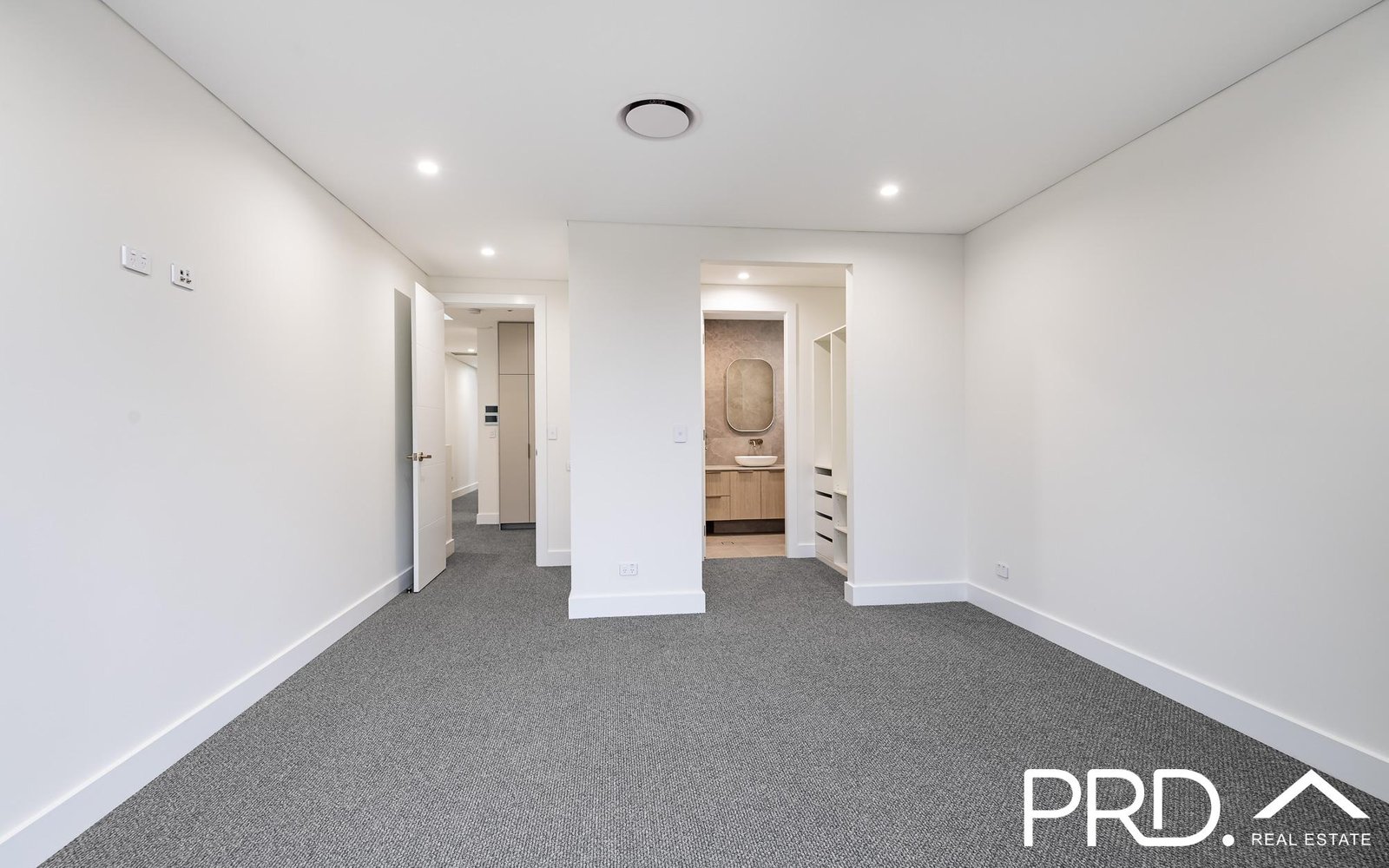 98 Hinemoa Street PANANIA 6