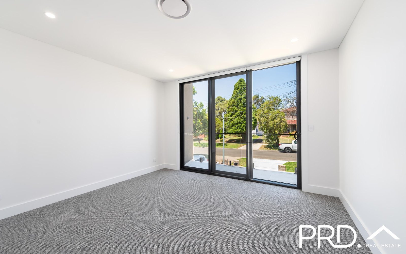 98 Hinemoa Street PANANIA 8