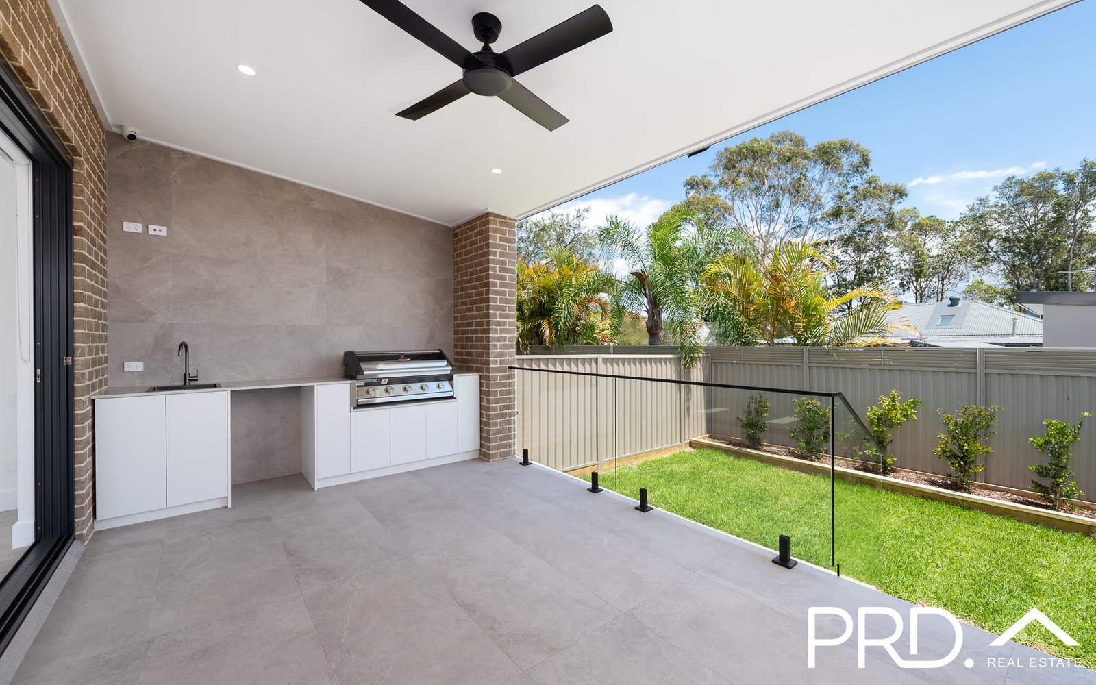 98 Hinemoa Street PANANIA 11