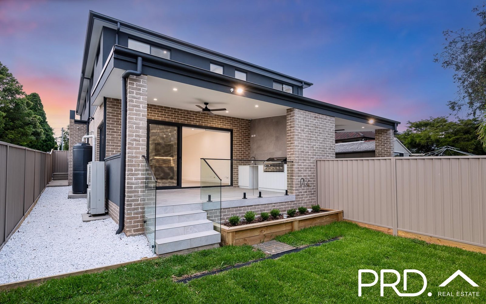 98 Hinemoa Street PANANIA 12