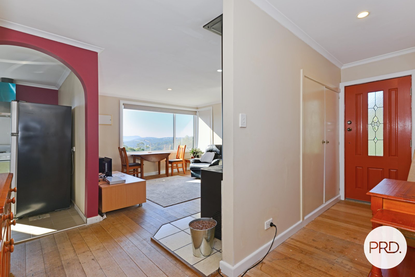 98 Jefferys Track LACHLAN 5