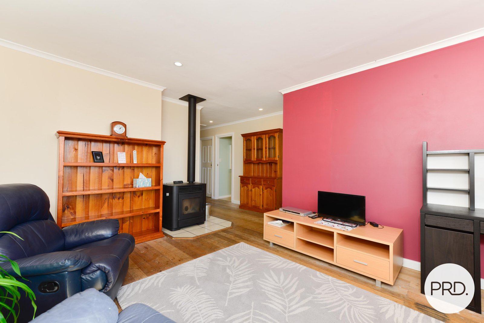 98 Jefferys Track LACHLAN 6