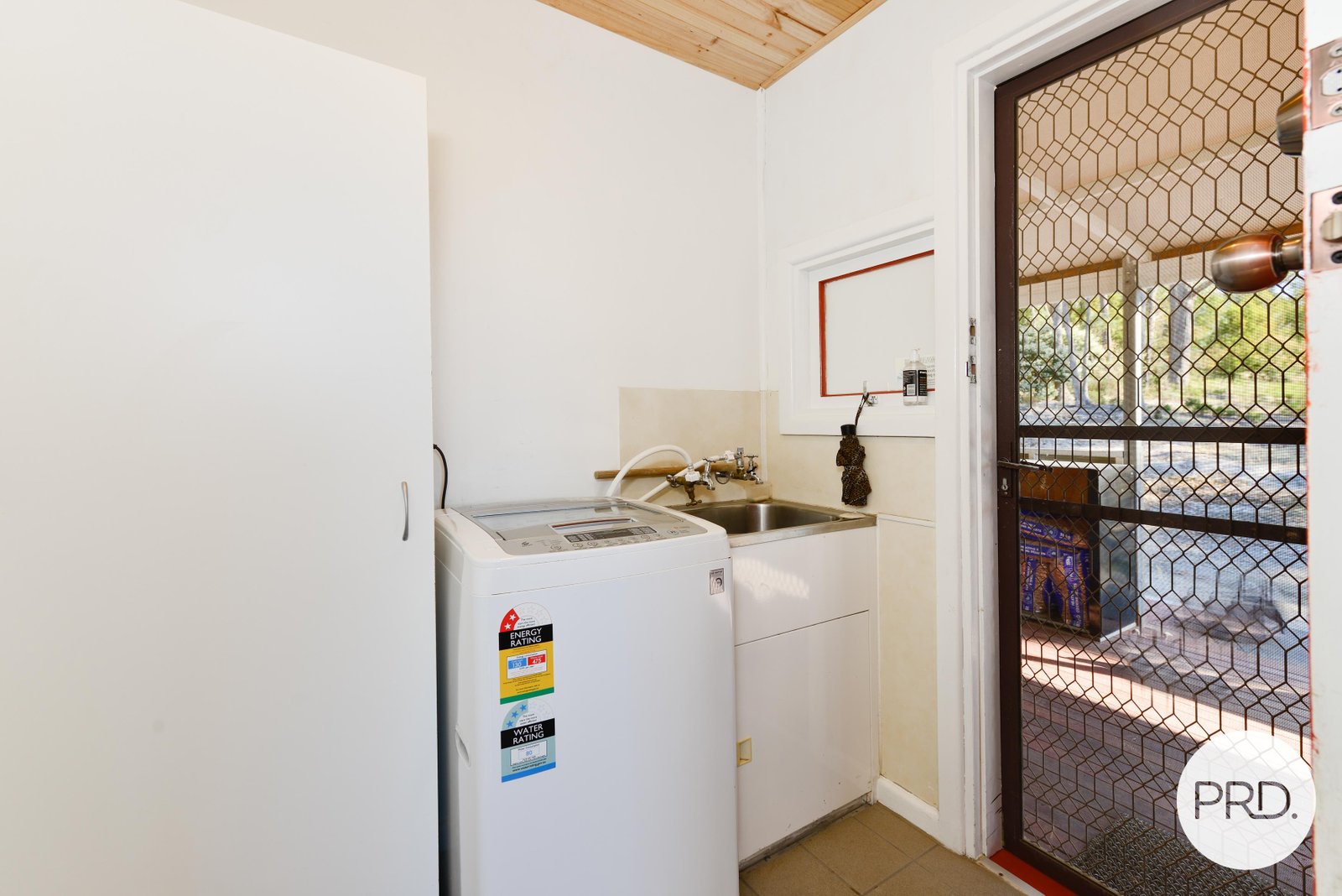 98 Jefferys Track LACHLAN 12