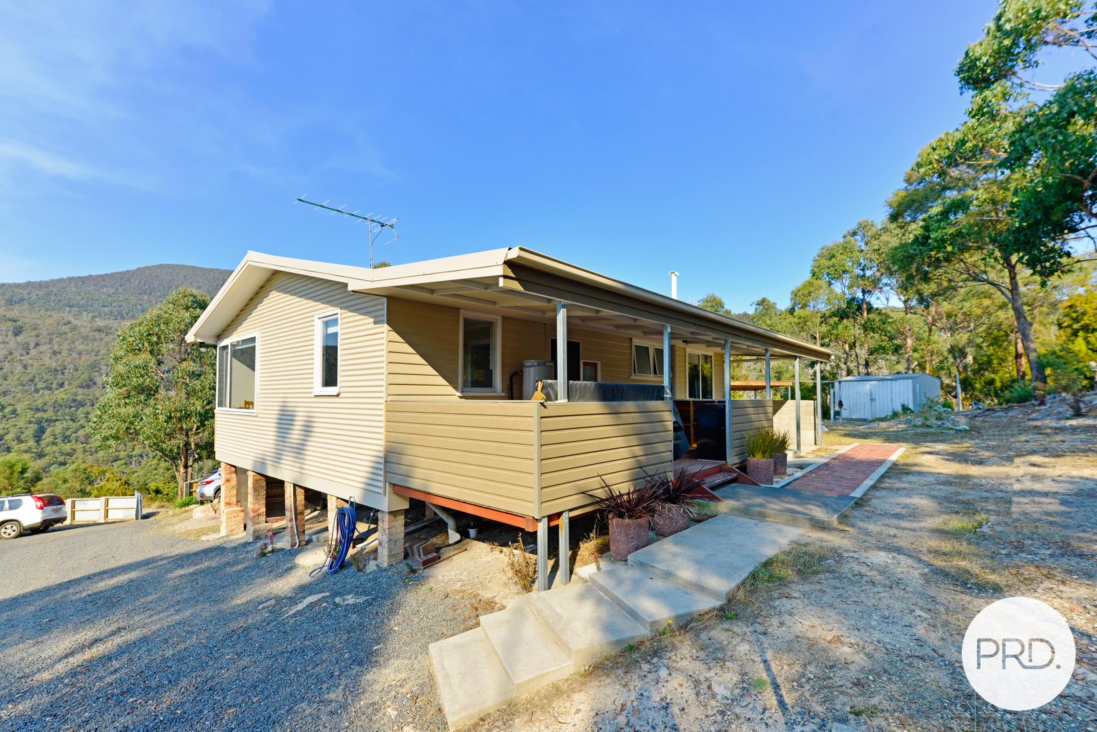 98 Jefferys Track LACHLAN 15