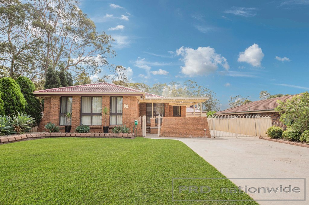 98 John Arthur Ave  THORNTON 1