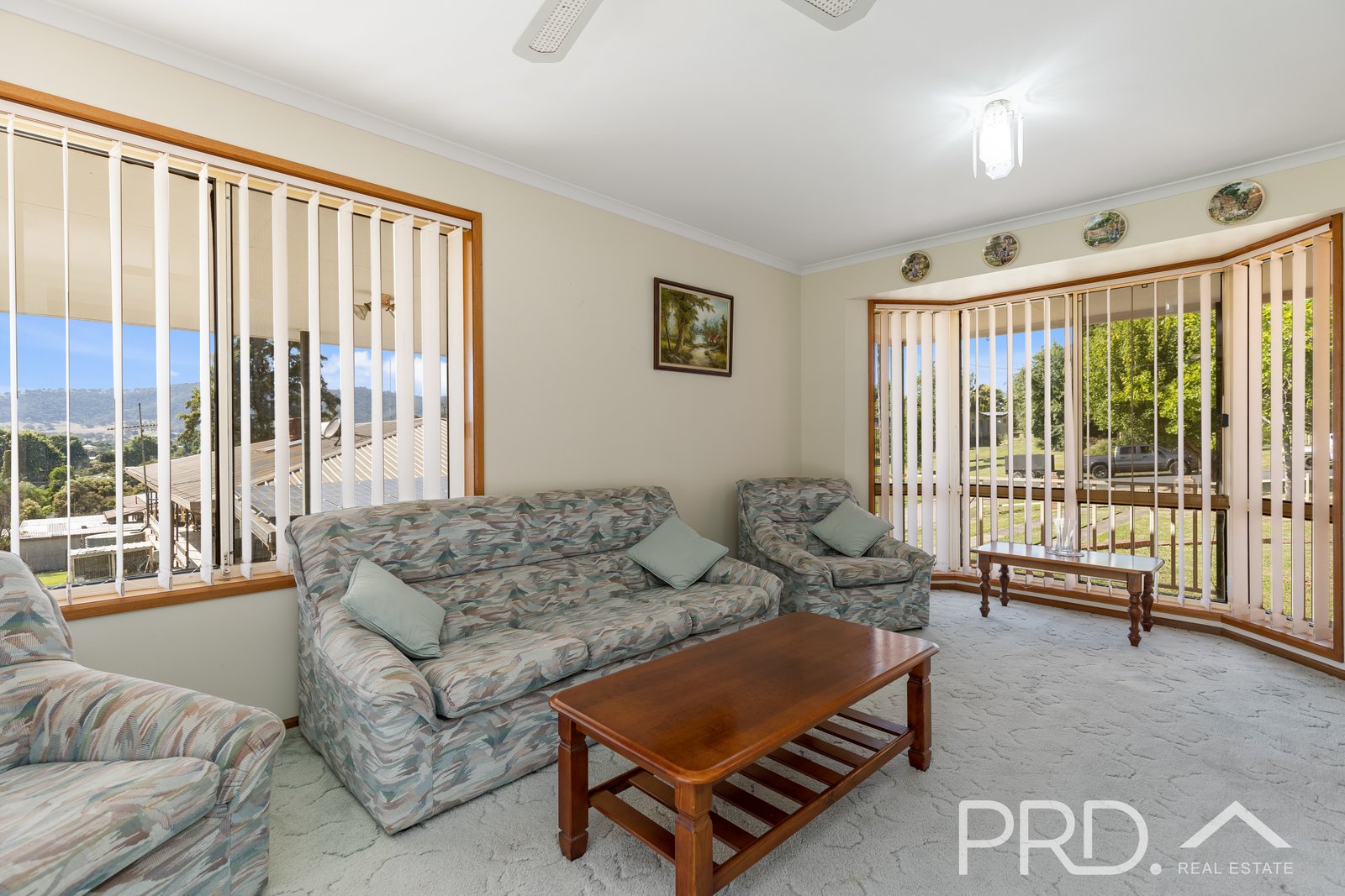 98 Lynch Street ADELONG 4