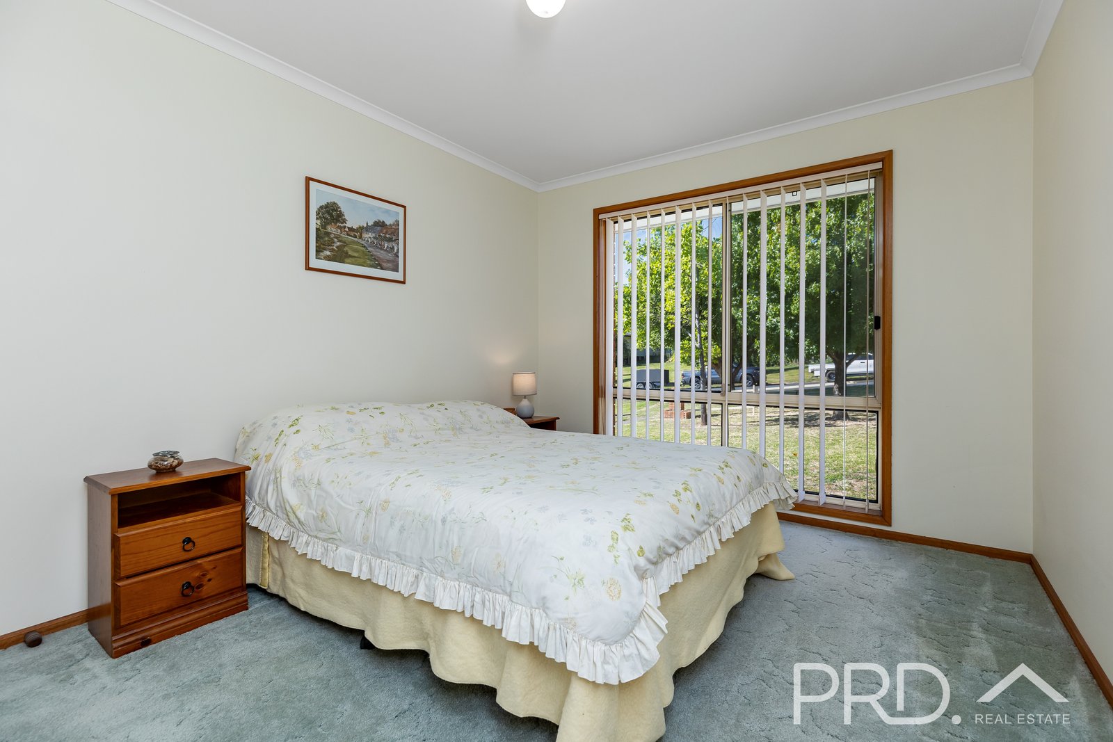 98 Lynch Street ADELONG 9
