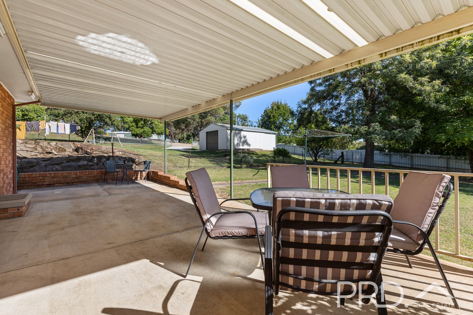 98 Lynch Street ADELONG 13