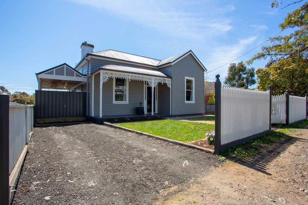 98 Marong Road BENDIGO 1