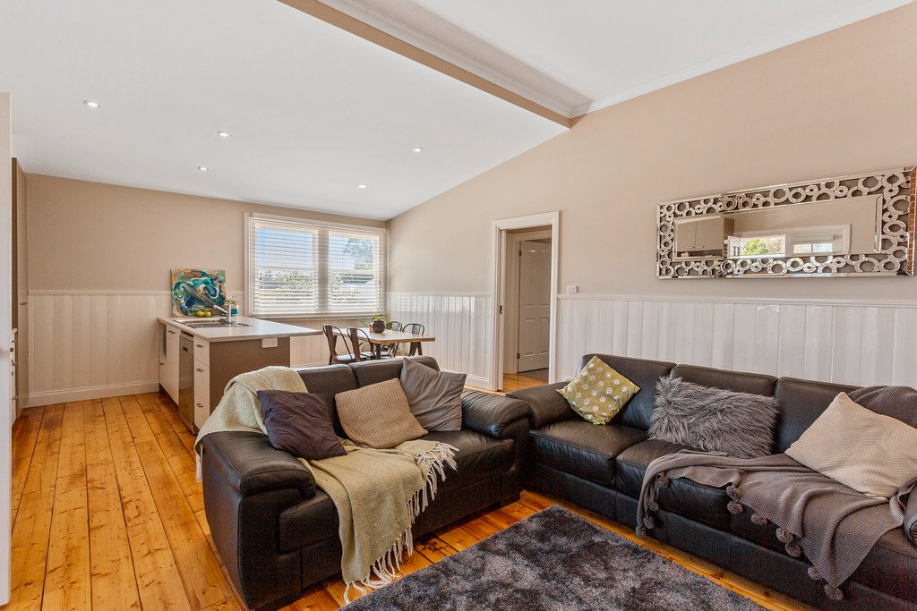 98 Marong Road BENDIGO 8