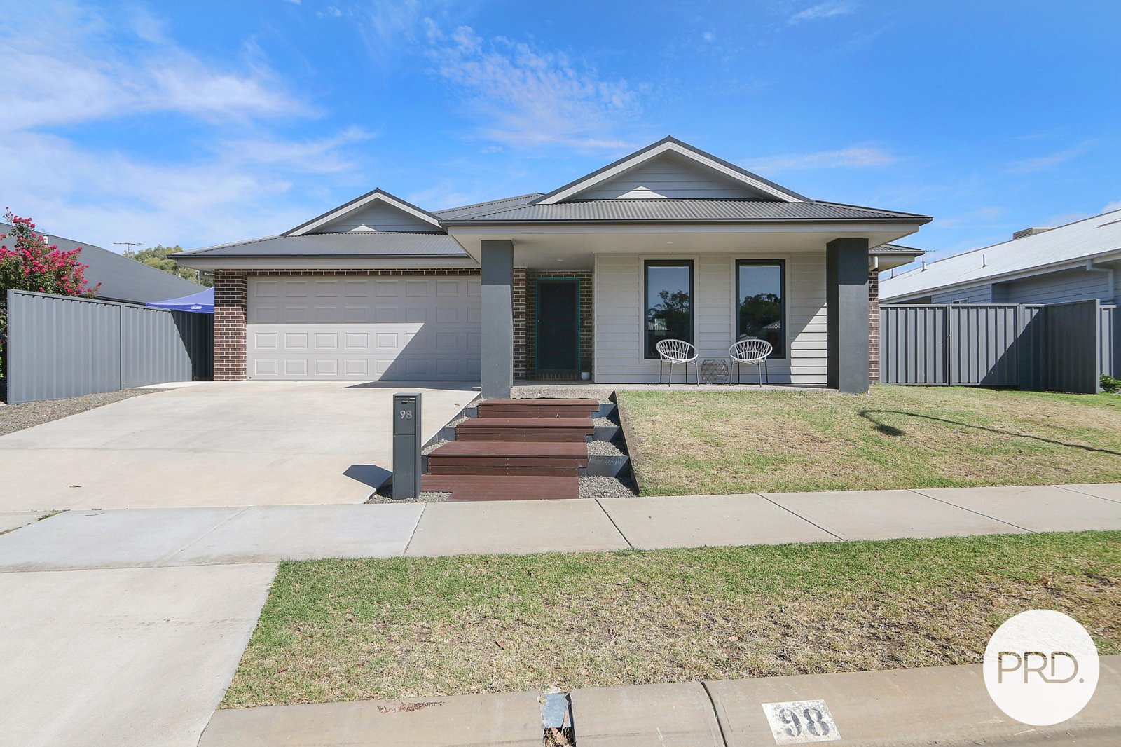 98 Nottingham Road THURGOONA 1