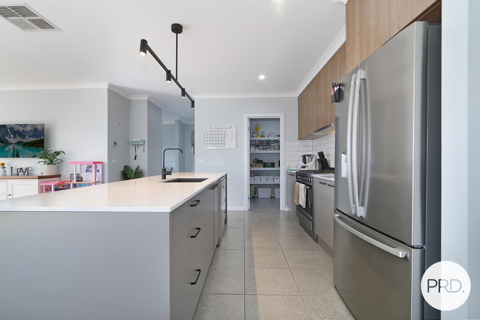 98 Nottingham Road THURGOONA 5