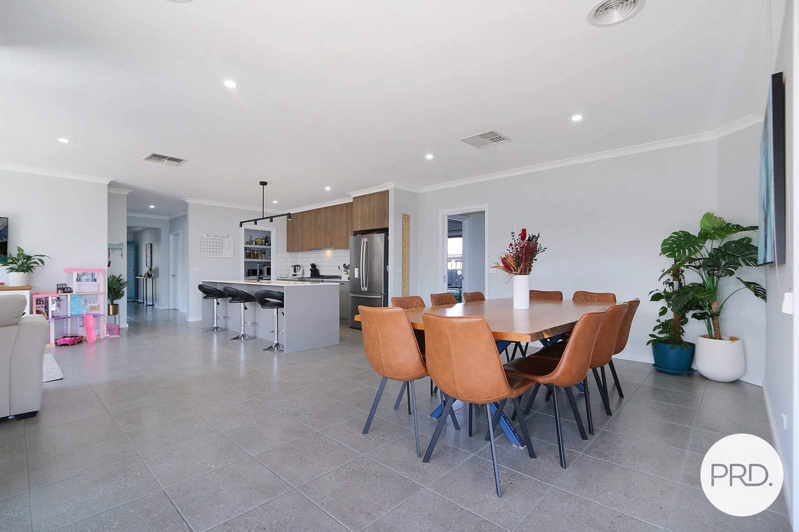 98 Nottingham Road THURGOONA 7