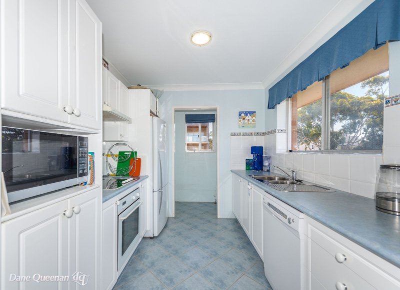 9/8 Ondine Close. Close NELSON BAY 9