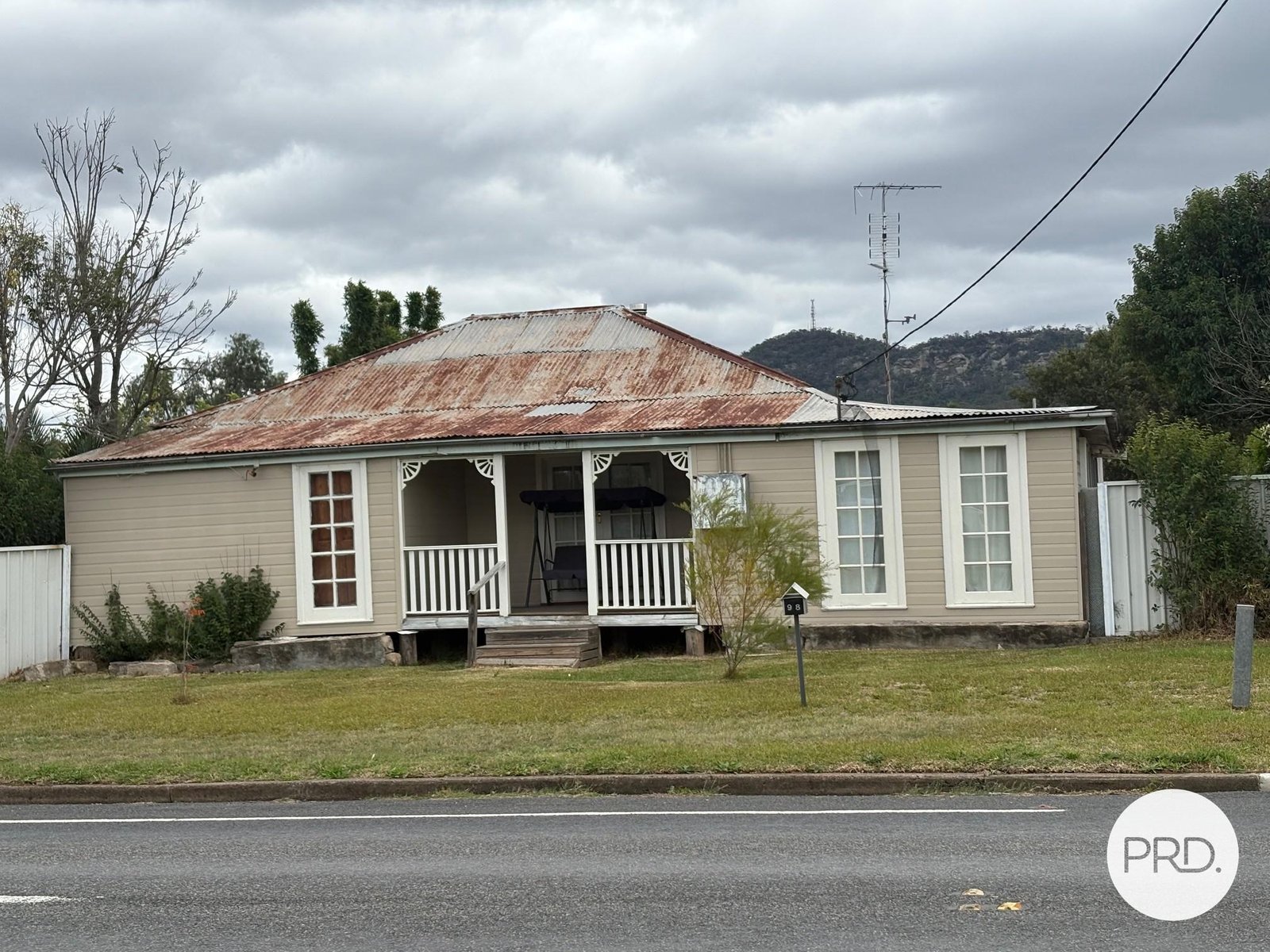98 Palace Street DENMAN 1