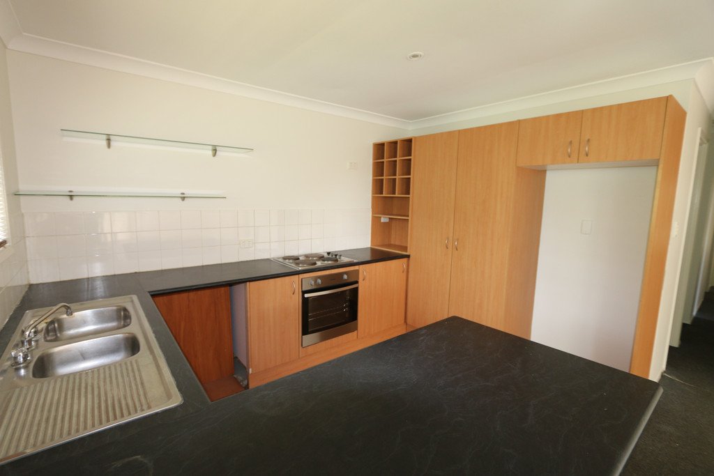 98 Pappas Way CARRARA 3