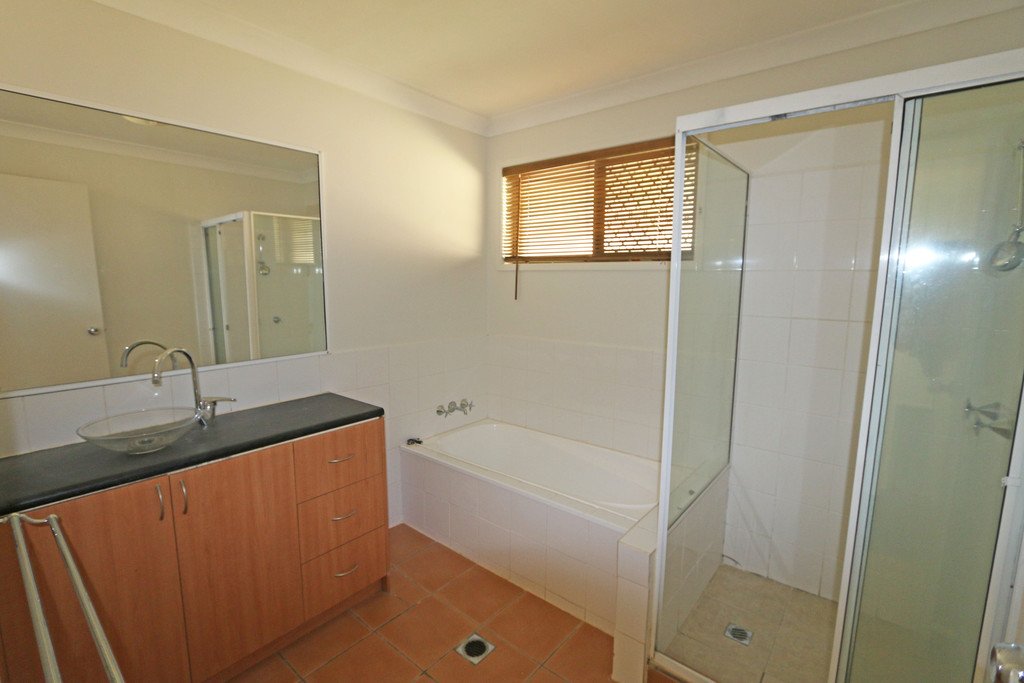 98 Pappas Way CARRARA 4