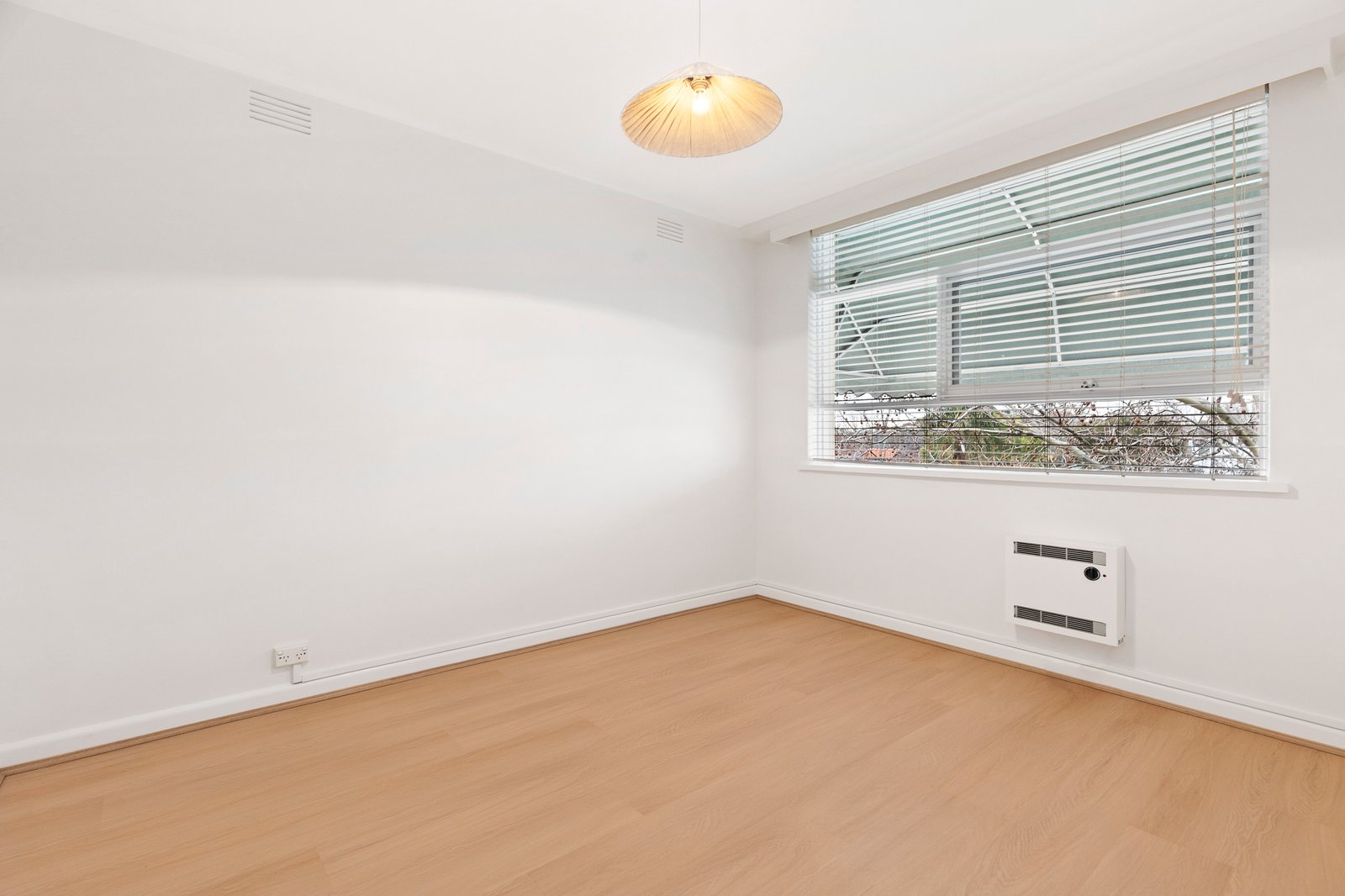 Real Estate and Property in 9/8 Pine Avenue, Elwood, VIC