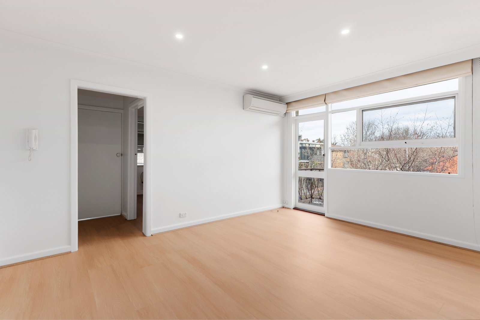 Real Estate and Property in 9/8 Pine Avenue, Elwood, VIC