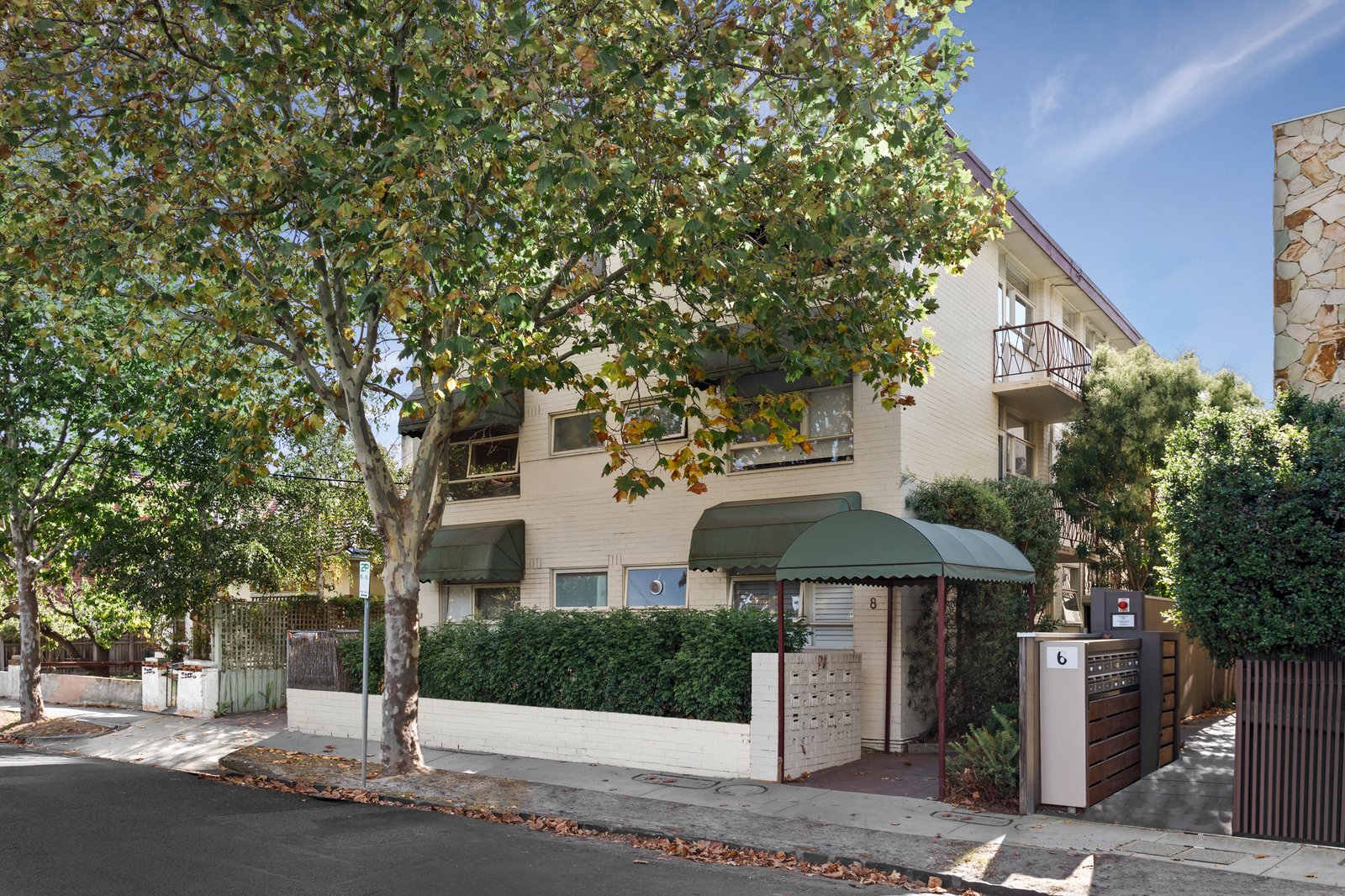 Real Estate and Property in 9/8 Pine Avenue, Elwood, VIC