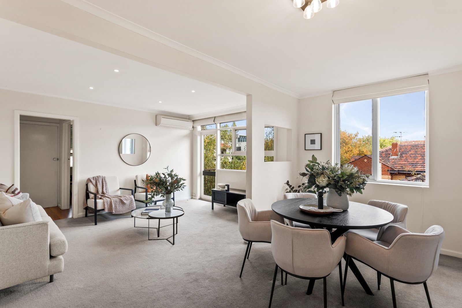 Real Estate and Property in 9/8 Pine Avenue, Elwood, VIC