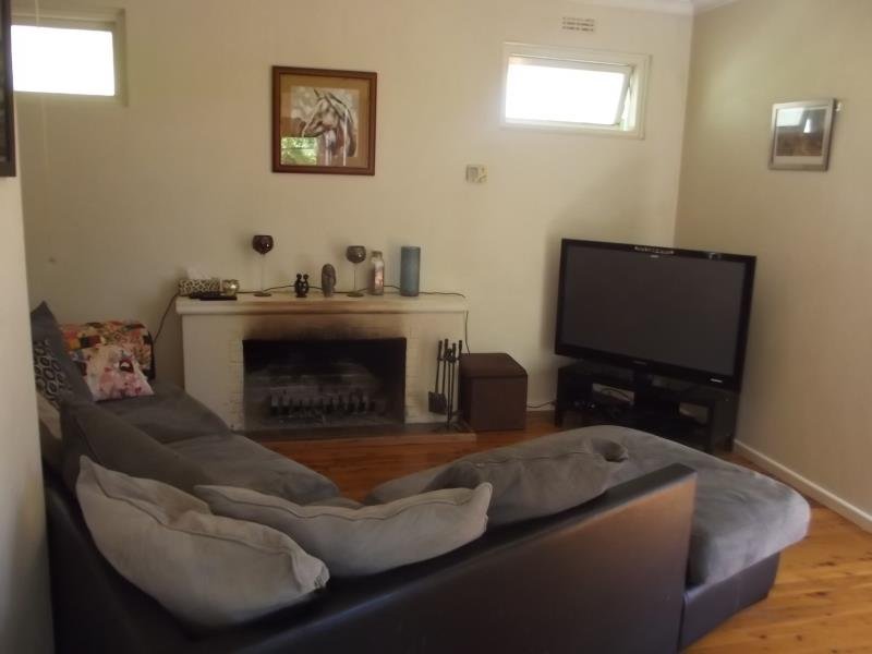 98 Richmond Street TUMUT 2