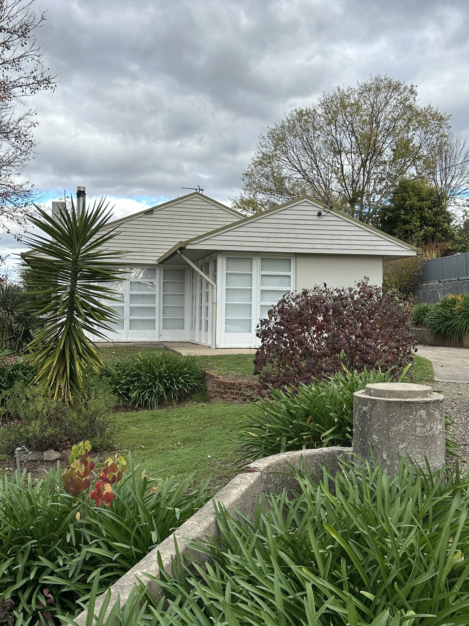 98 Richmond Street TUMUT 3