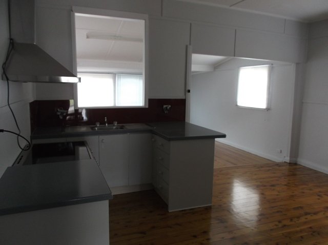 98 Russell Street TUMUT 4