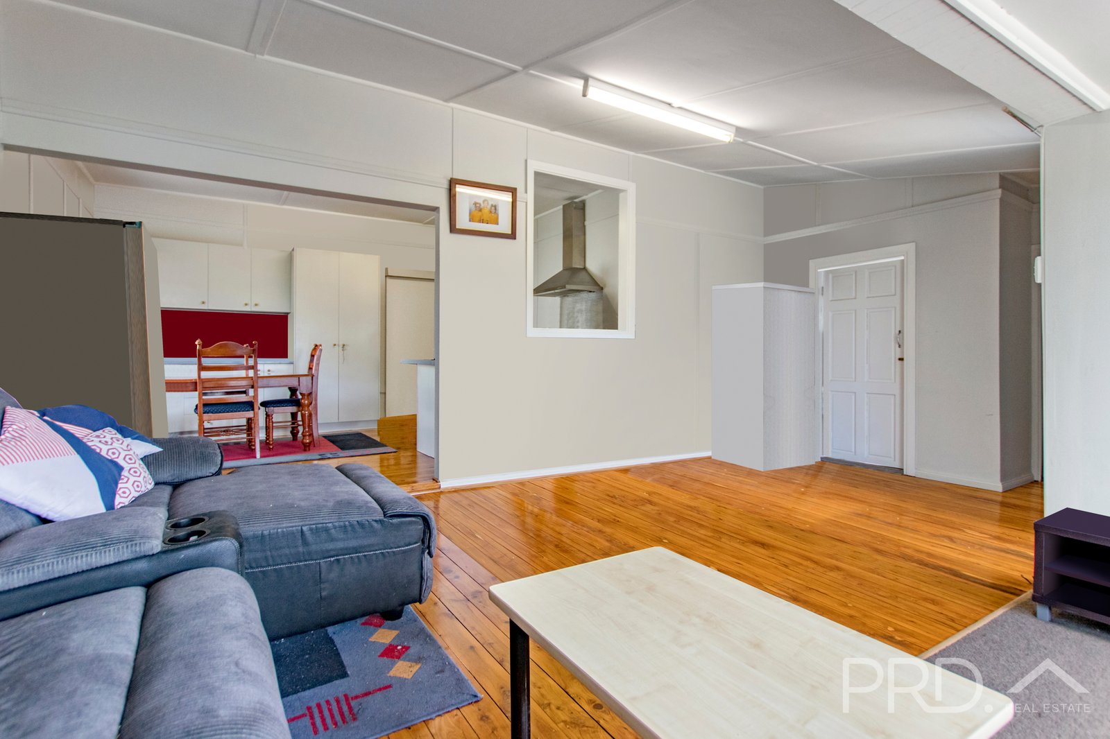 98 Russell Street TUMUT 4