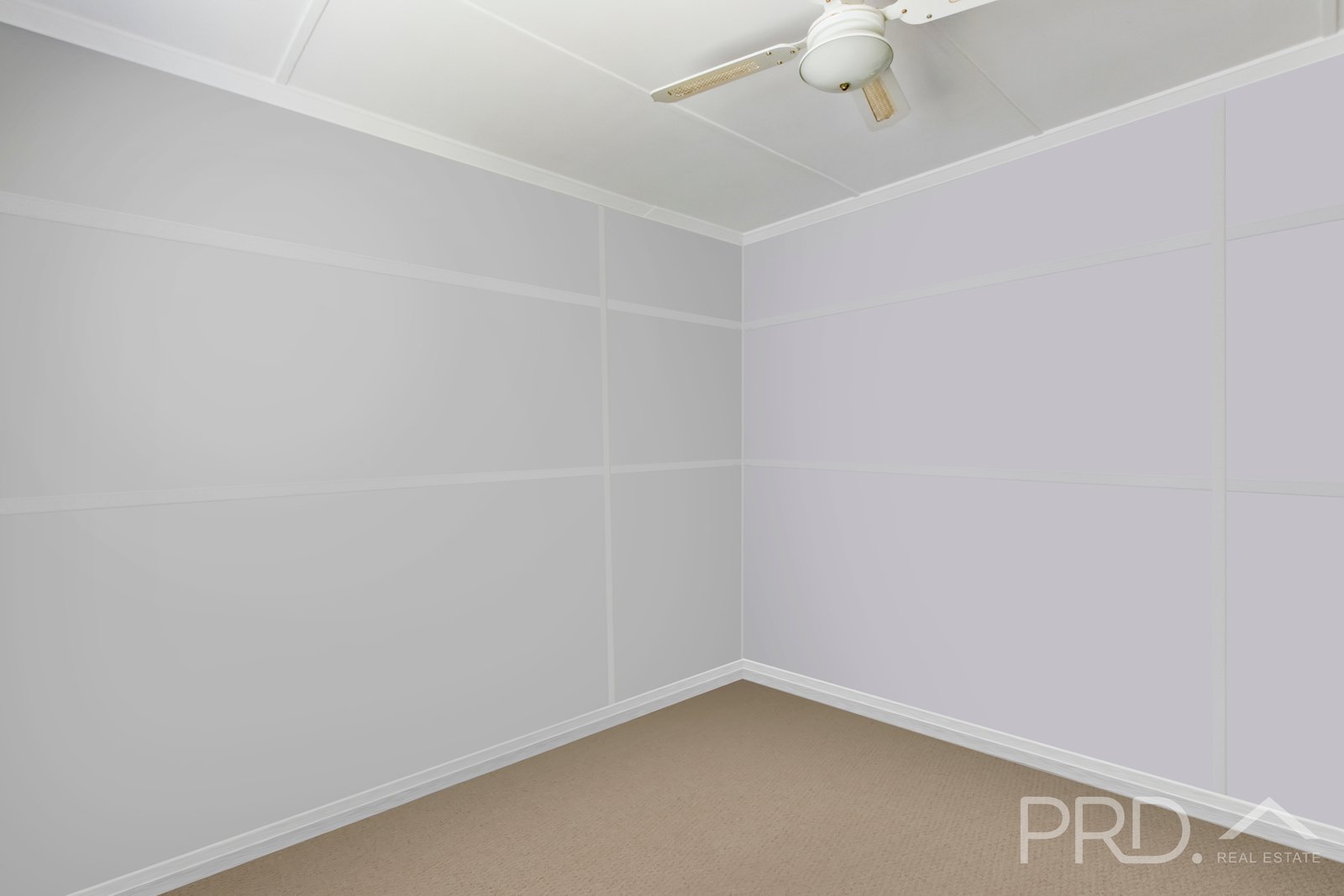 98 Russell Street TUMUT 9