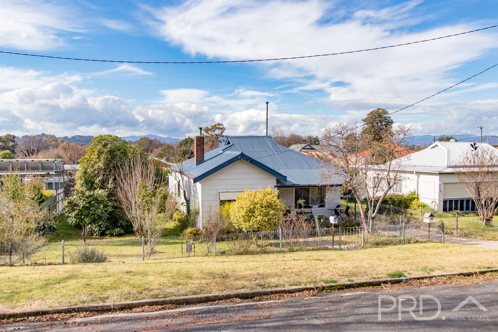 98 Russell Street TUMUT 15
