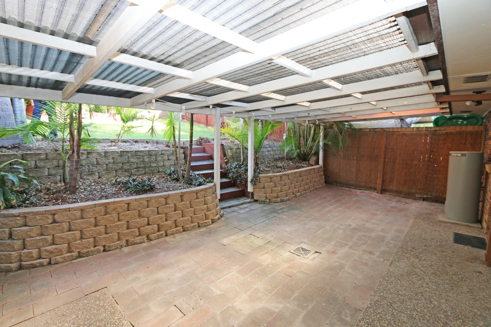 9/8 Sara Street ASHMORE 11