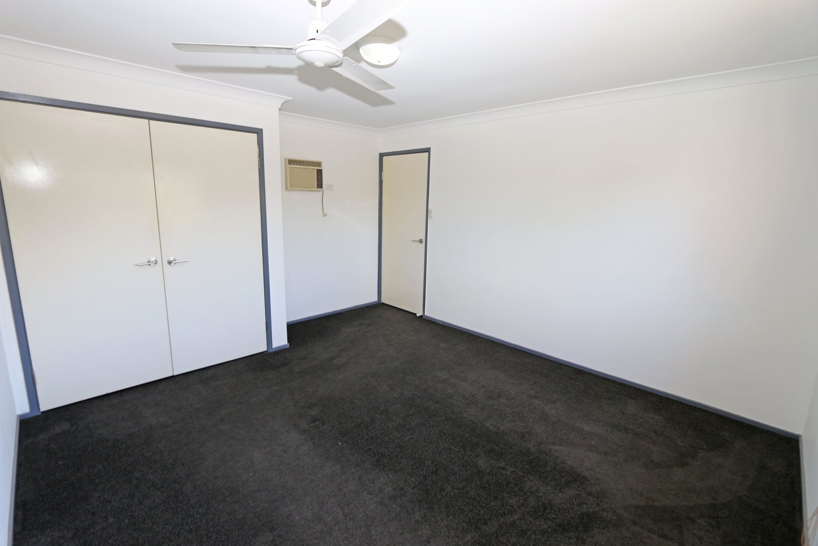 9/8 Sara Street ASHMORE 9