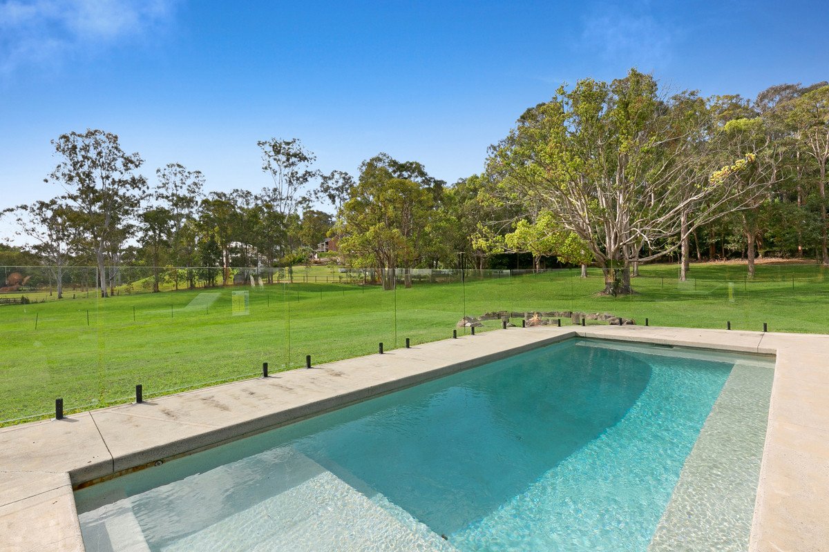 98 Trees Road Tallebudgera 2