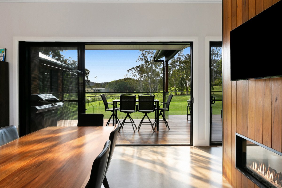 98 Trees Road Tallebudgera 10